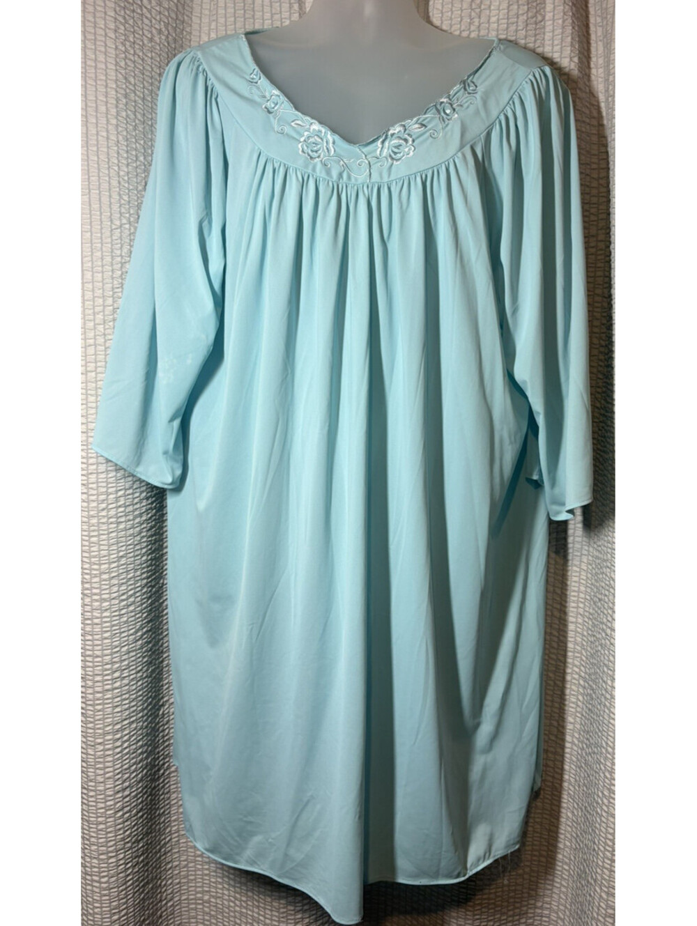 Miss Elaine Classics Women's Size 3XL Nightgown Robin's Egg Blue FLAW